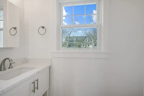 33 Vineyard Avenue Oak Bluffs MA 02557