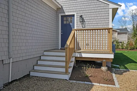 33 Vineyard Avenue Oak Bluffs MA 02557
