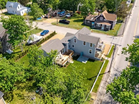 33 Vineyard Avenue Oak Bluffs MA 02557