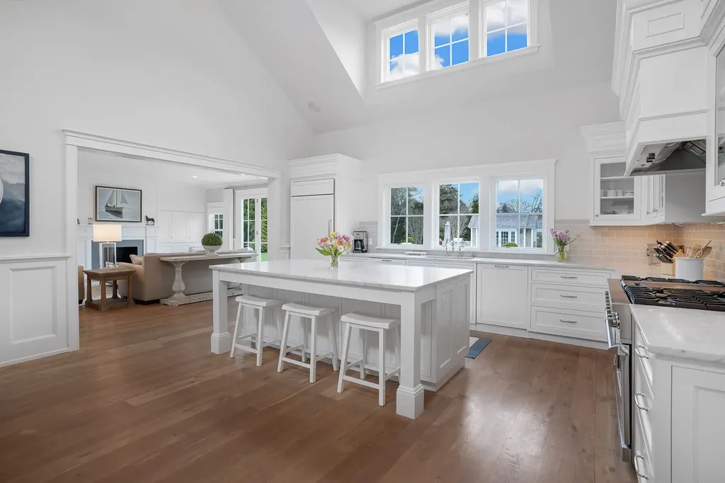 2 Noras Lane Edgartown MA 02539