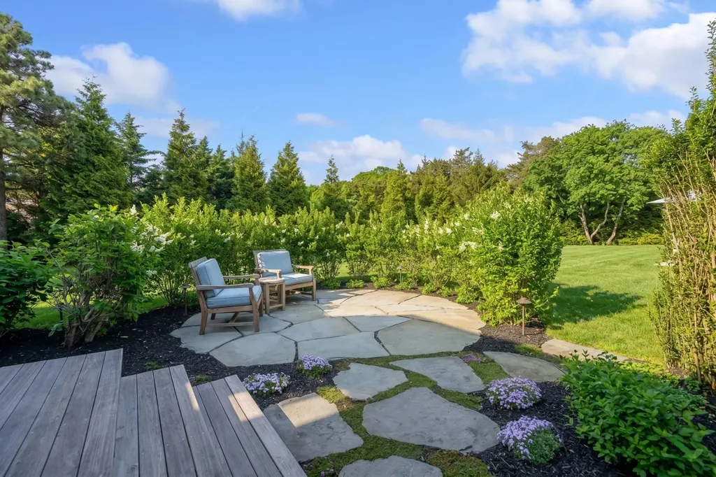2 Noras Lane Edgartown MA 02539