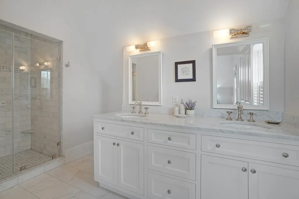 2 Noras Lane Edgartown MA 02539