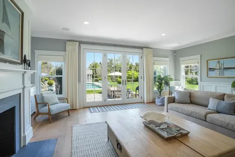 2 Noras Lane Edgartown MA 02539
