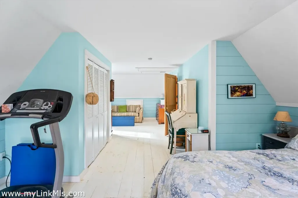 12 Wheelhouse Way Oak Bluffs MA 02557