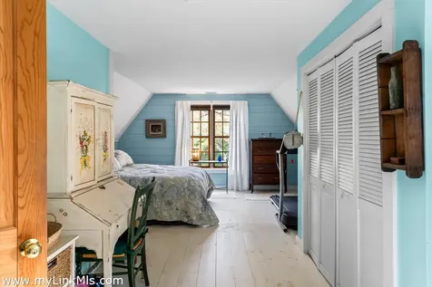 12 Wheelhouse Way Oak Bluffs MA 02557