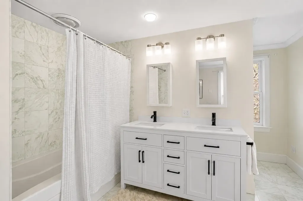 10 North Bog Road Edgartown MA 02539