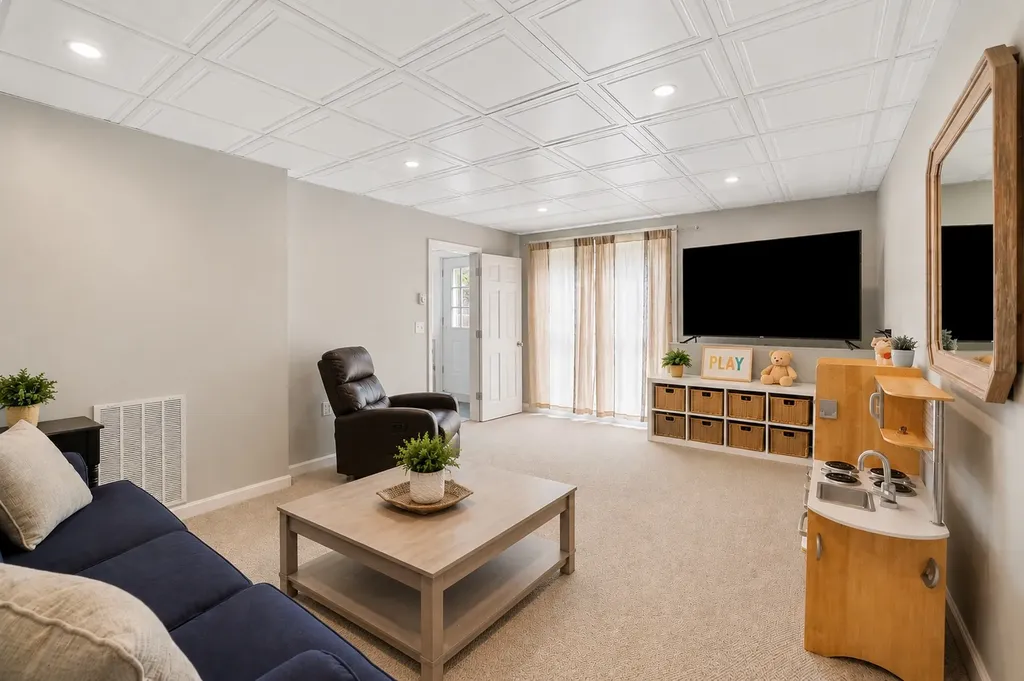 10 North Bog Road Edgartown MA 02539