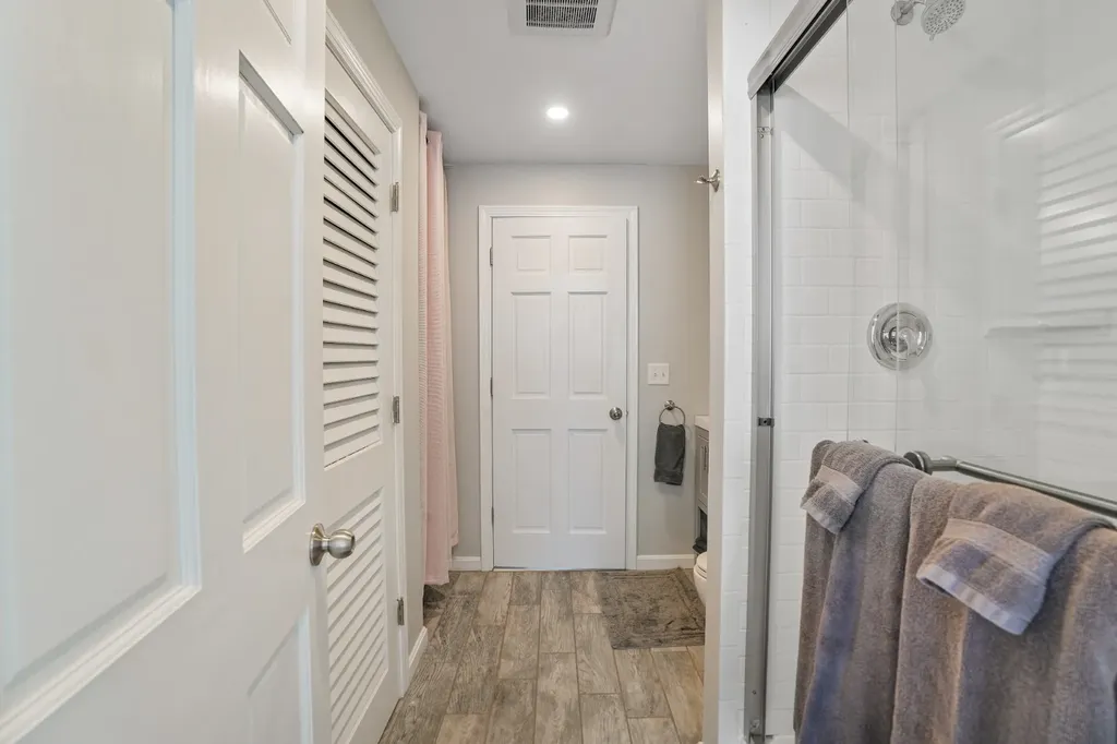 10 North Bog Road Edgartown MA 02539
