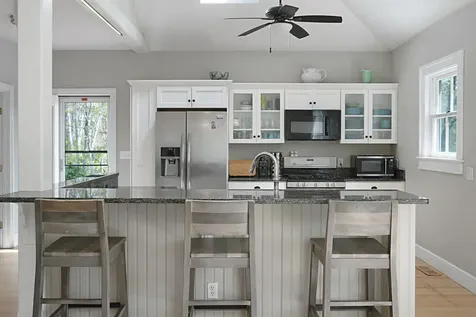 10 North Bog Road Edgartown MA 02539