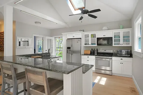 10 North Bog Road Edgartown MA 02539
