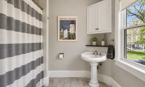 10 North Bog Road Edgartown MA 02539