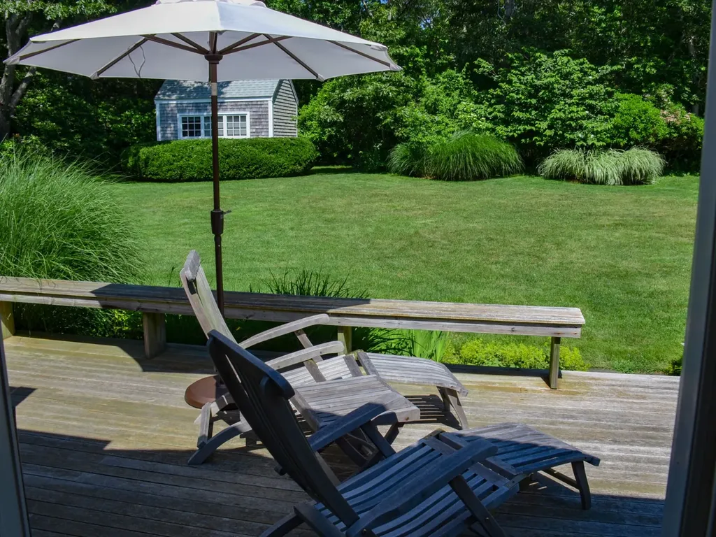 35 Nats Farm Lane West Tisbury MA 02575