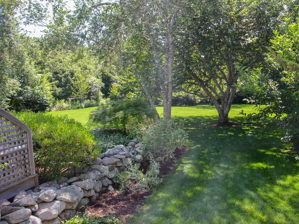 35 Nats Farm Lane West Tisbury MA 02575