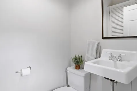 35 Nats Farm Lane West Tisbury MA 02575