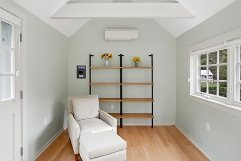 35 Nats Farm Lane West Tisbury MA 02575