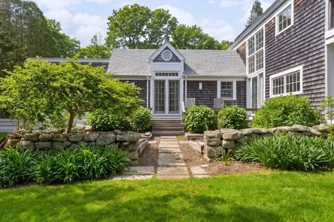 35 Nats Farm Lane West Tisbury MA 02575
