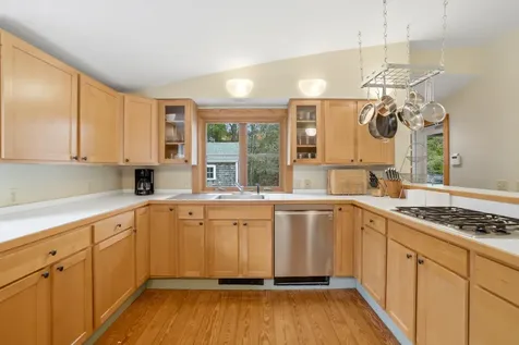35 Nats Farm Lane West Tisbury MA 02575