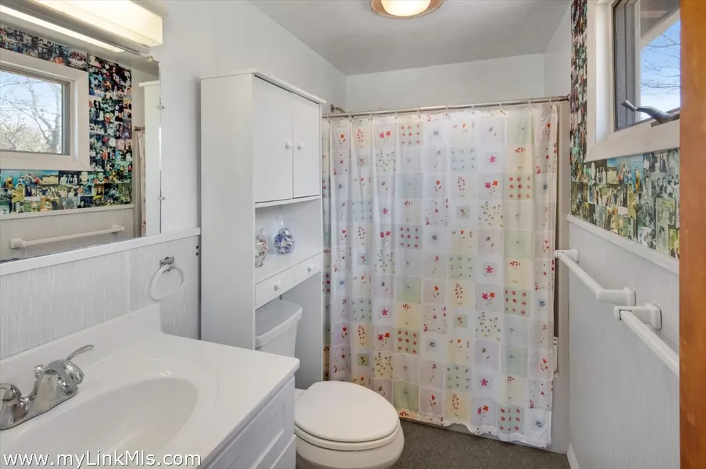 393 Lighthouse Road Aquinnah MA 02535