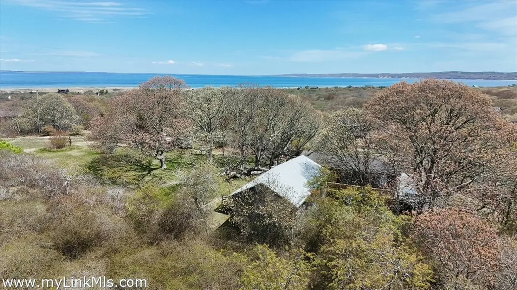 393 Lighthouse Road Aquinnah MA 02535