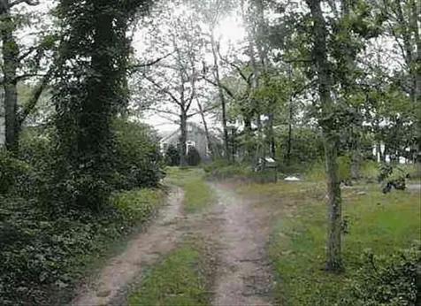 24 Vincent Way Vineyard Haven MA 02539