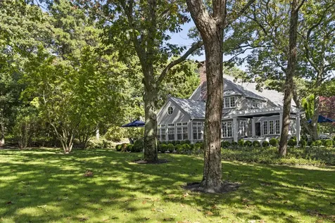 12 Plantingfield Wood Circle Edgartown MA 02539