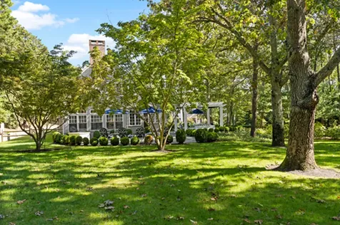 12 Plantingfield Wood Circle Edgartown MA 02539