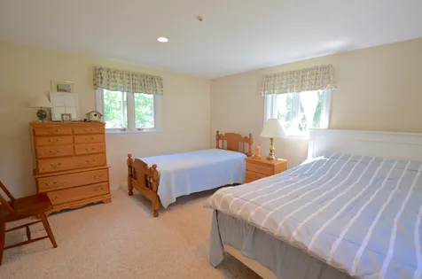 446 County Road Oak Bluffs MA 02557
