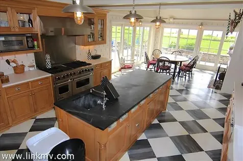 55 North Neck Road Edgartown MA 02539