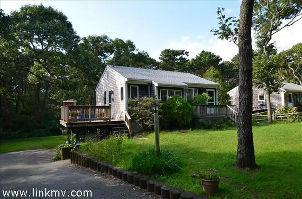 38 Twenty First Street North Edgartown MA 02539
