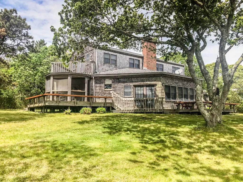 56 Green Pastures Road Edgartown MA 02539