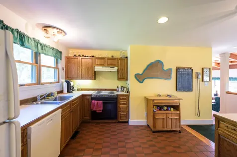 56 Green Pastures Road Edgartown MA 02539