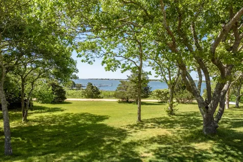 56 Green Pastures Road Edgartown MA 02539