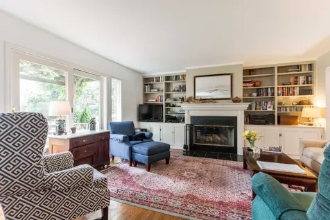 65 Anthiers Way Edgartown MA 02539