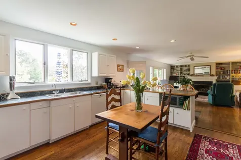65 Anthiers Way Edgartown MA 02539