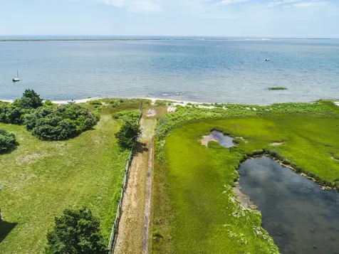 7 Sand Plain Way Edgartown MA 02539