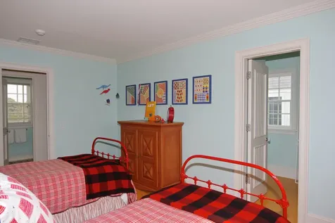 22 Lelands Path Edgartown MA 02539