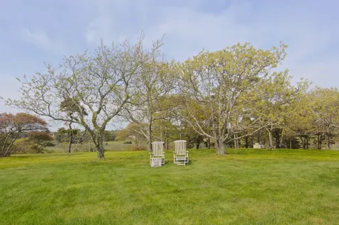 22 Lelands Path Edgartown MA 02539