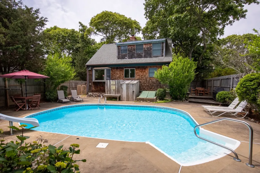3 Nahomon Street Oak Bluffs MA 02557