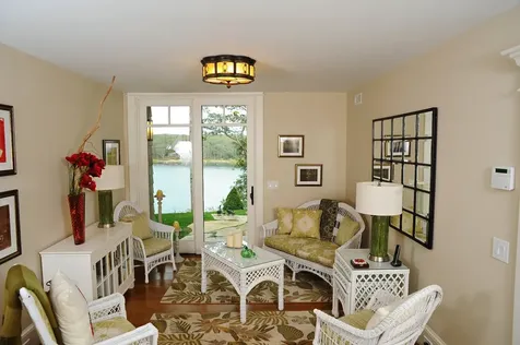 34 Pond View Way Vineyard Haven MA 02568