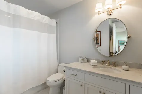 34 Pond View Way Vineyard Haven MA 02568