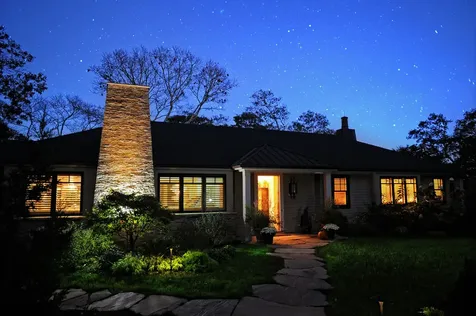 34 Pond View Way Vineyard Haven MA 02568