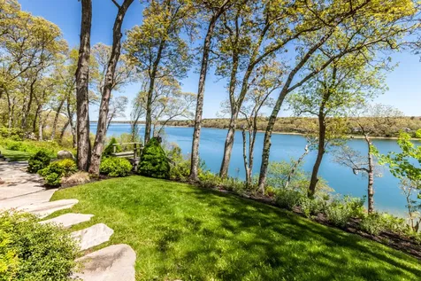 34 Pond View Way Vineyard Haven MA 02568