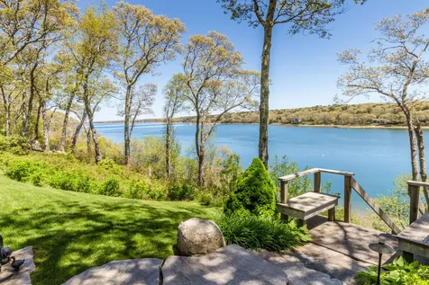 34 Pond View Way Vineyard Haven MA 02568