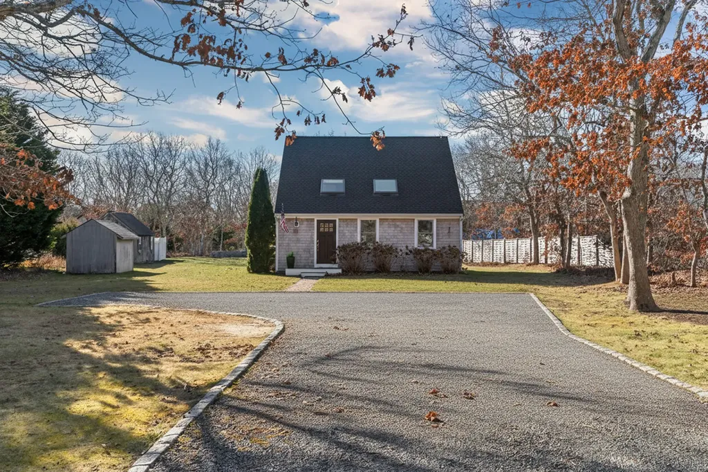 60 Saddle Club Road Edgartown MA 02539