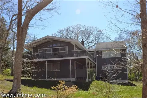42 Farm Pond Road Oak Bluffs MA 02557