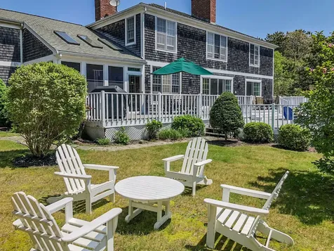 74 Pond Road West Tisbury MA 02575