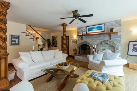74 Pond Road West Tisbury MA 02575