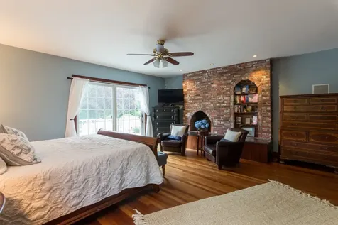 74 Pond Road West Tisbury MA 02575
