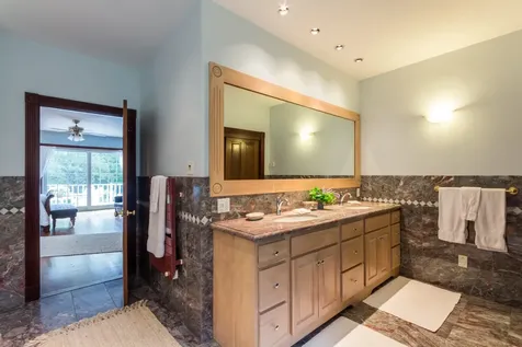 74 Pond Road West Tisbury MA 02575