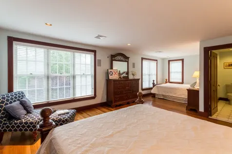 74 Pond Road West Tisbury MA 02575